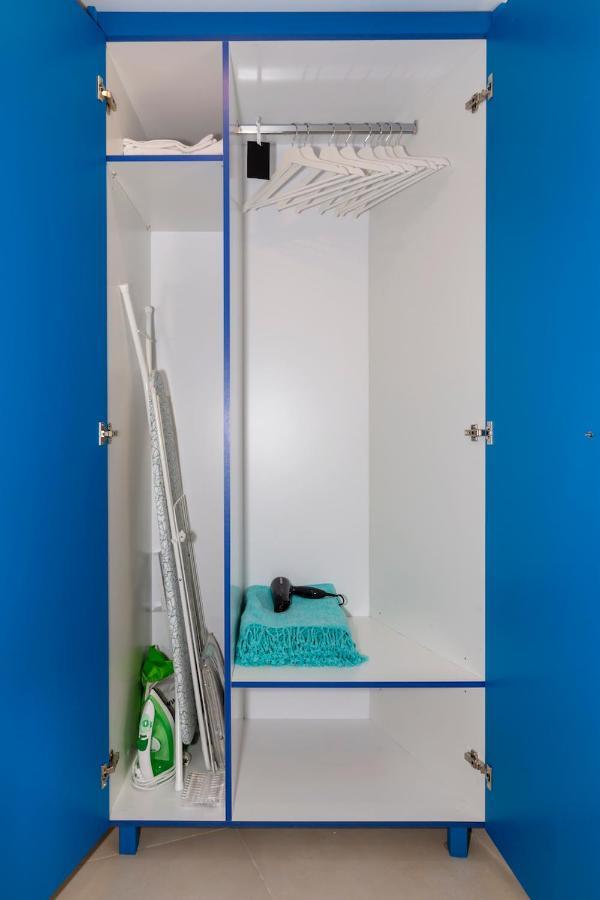 Blue And White Apartment Vipgreece Atenas Exterior foto